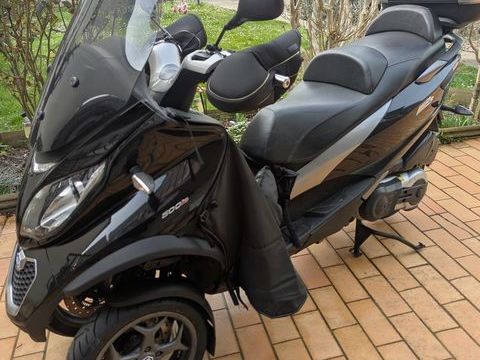 Scooter PIAGGIO 2016 occasion Aulnay-sous-Bois 93600