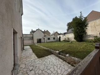  Maison � vendre 10 pi�ces 500 m�