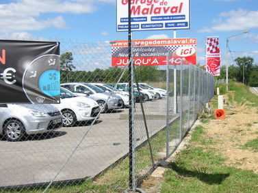 GARAGE DE MALAVAL, concessionnaire 01