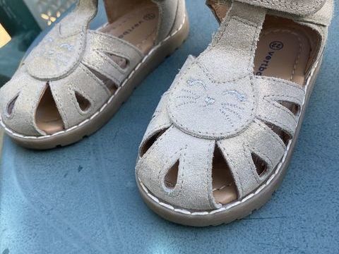 Chaussures fille marque petit pas de géant neuve 15 Saulx-Marchais (78)