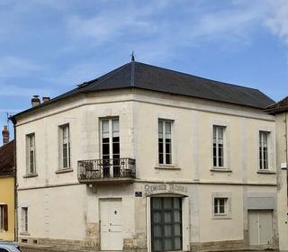  Maison � vendre 5 pi�ces 240 m�