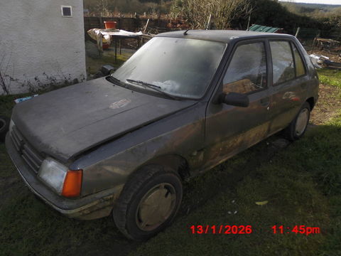 Pi&egrave;ces et &eacute;quipements Voiture Pi&egrave;ces et &eacute;quipements Voiture  occasion Le Bouillon 61500