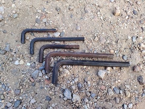  Pied plat lourd de 15Kg pour parasol forain  60 Saint-Jean-de-Fos (34)