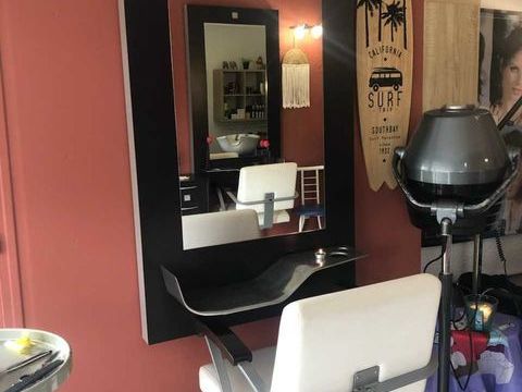 mobilier salon de coiffure 2000 17120 Meursac