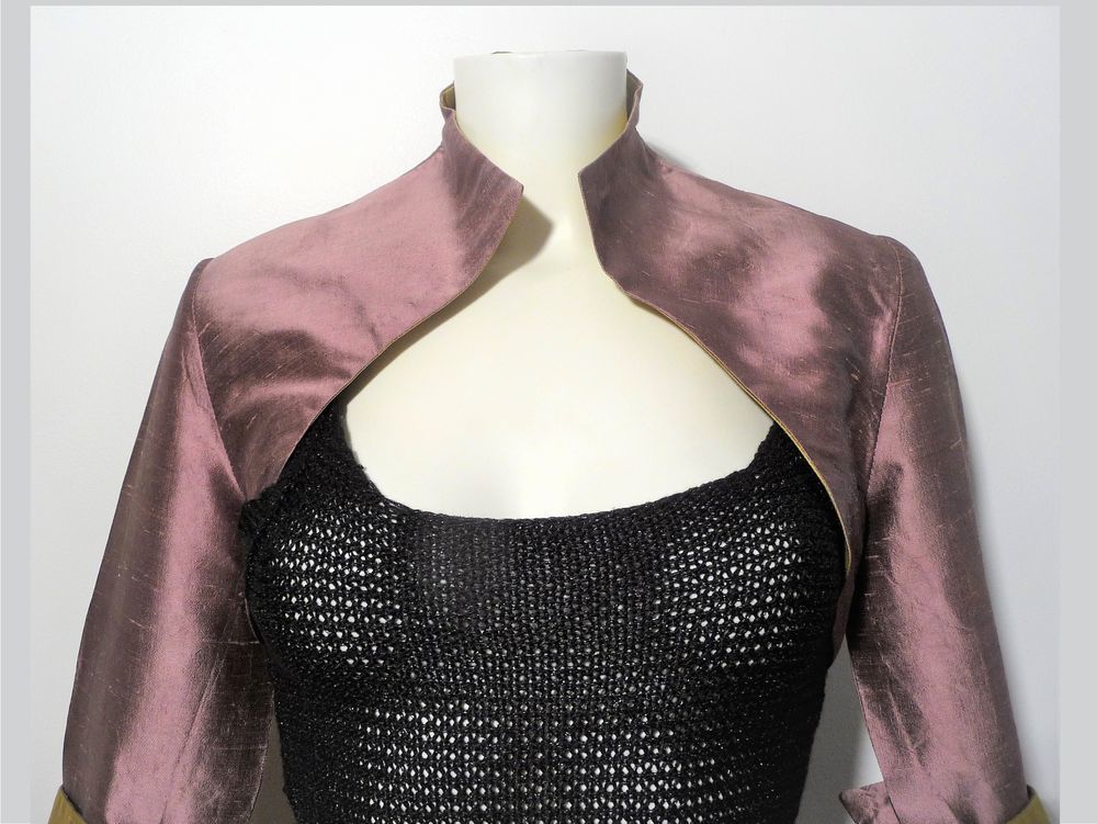 Bol&eacute;ro/ Veste Courte 100% Soie Violet et Anis et Manches 3/4 Vêtements