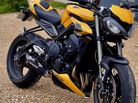 Moto TRIUMPH 2024 occasion Vend&ocirc;me 41100