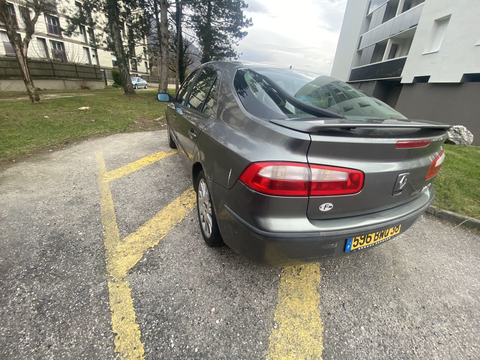 Renault laguna ii Laguna 1.6i 16V Authentique