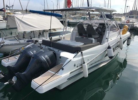 Bateaux &agrave; moteur Vedette - Yacht - Offshore 2019 occasion Saint-Tropez 83990