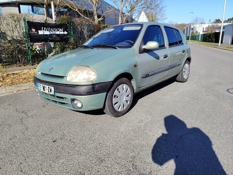 Renault Clio 1.2i Super Chipie 2000 occasion Sevran 93270