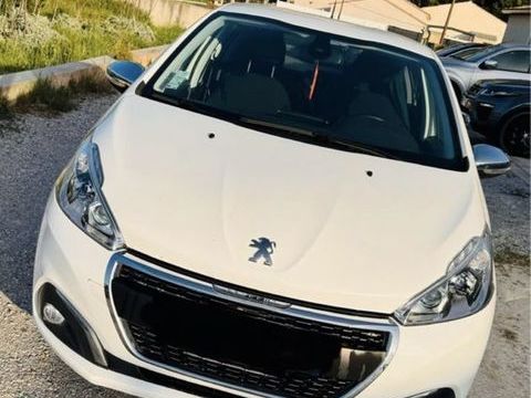 Peugeot 208 PureTech 82ch S&S BVM5 Active Business 2018 occasion Les M&eacute;es 04190