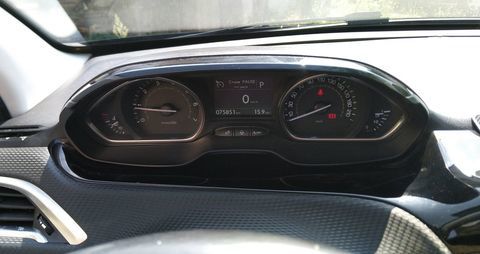 Peugeot 2008 1.6 VTi 120ch BVA4 Allure A