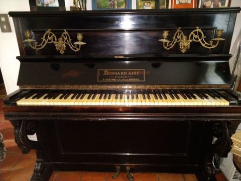 JE DONNE UN PIANO DROIT MUSSARD AINÉ 0 Luynes (13080)