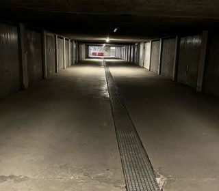  Parking / Garage � vendre 12 m�