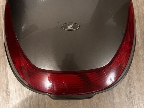 Pi&egrave;ces et &eacute;quipements Moto - Scooter - Quad Pi&egrave;ces et &eacute;quipements Moto - Scooter - Quad  occasion Bordeaux 33100