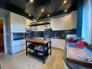  Villa � vendre 10 pi�ces 210 m�