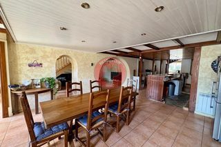  Maison � vendre 9 pi�ces 230 m�