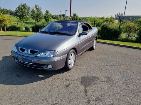 Renault M&eacute;gane Cabriolet 1.6i 16V RSI 2000 occasion Le Mesnil-en-Vall&eacute;e 49410
