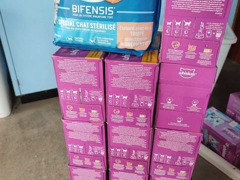 Lot boîtes de sachets Whiskas 7+ chat 60 52290 claron-braucourt-sainte-livire