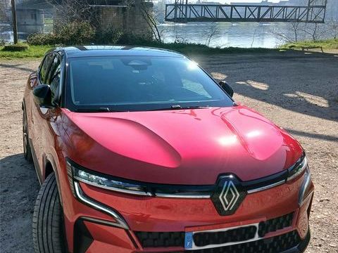 Renault M&eacute;gane Renault Megane 5 e-tech EV 60 220 ch super charge Techno 2023 occasion Saint-P&egrave;re 58200