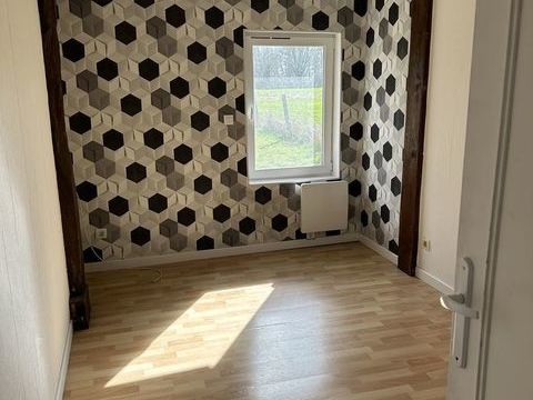   Long�re 198m2 Maison - 7 pi�ce(s) - 198 m�