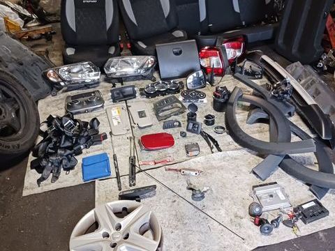 Pi&egrave;ces et &eacute;quipements Voiture Pi&egrave;ces et &eacute;quipements Voiture  occasion Perpignan 66000