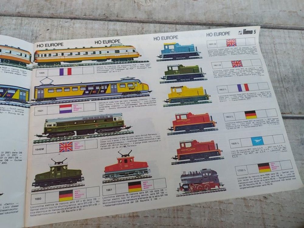 Catalogue G&eacute;n&eacute;ral Trains Lima 1976 / Jouet locomotive Gare 