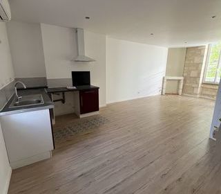  Appartement � louer 2 pi�ces 41 m� Angoul�me