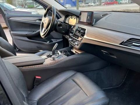 BMW S&eacute;rie 5 520i 184 ch BVA8 Business Design 2019 occasion Avignon 84000