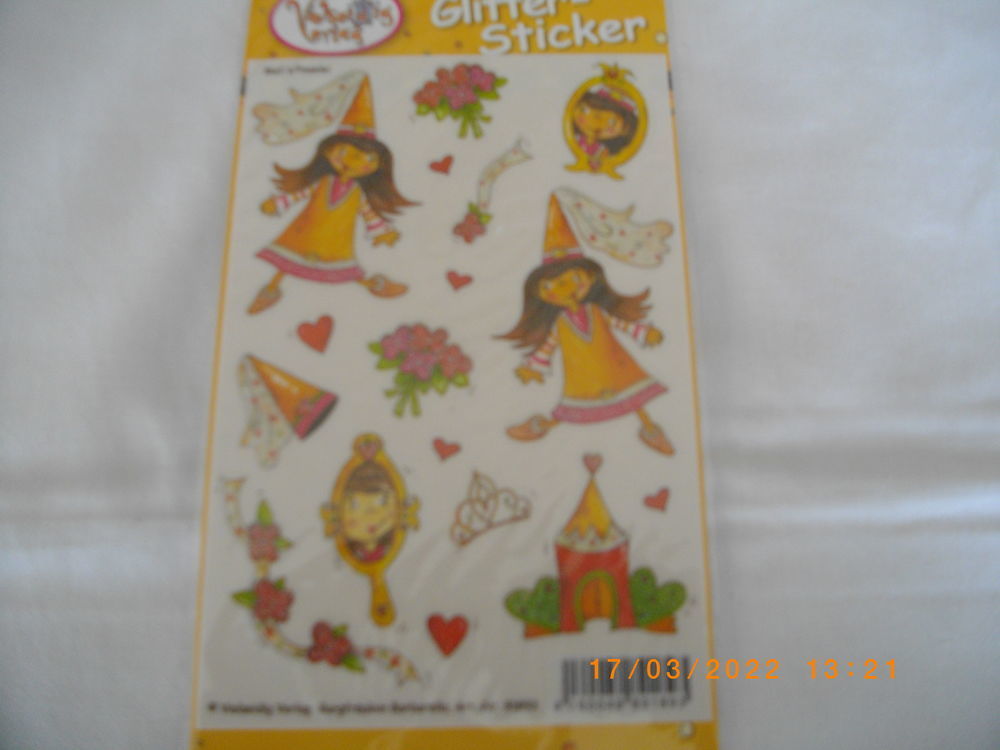 QUATRE PAQUETS DE PLAQUES DE STICKERS POUR ENFANT Jeux / jouets