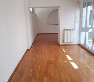  Appartement � louer 195 m�