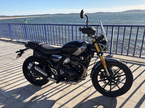Moto TRIUMPH 2025 occasion La Garde 83130