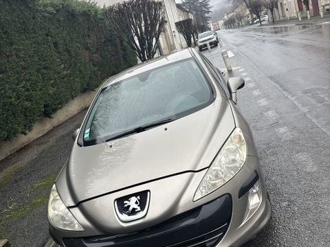 Peugeot 308 1.6 HDi 110 FAP Confort Pack 2011 occasion Castres 81100