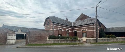   Corps de Ferme avec habitation, d�pendances,  b�timents Ferme - 7 pi�ce(s) - 200 m�