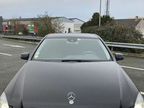 Mercedes Classe E 350 CDI BlueEfficiency Avantgarde Executive 4-Matic A 2010 occasion Poitiers 86000