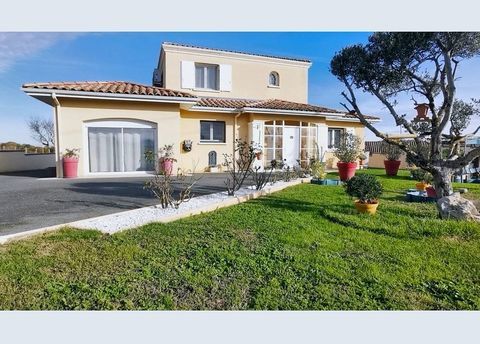   maison de 150m2 � Saint Martin de laye 33910 Maison - 6 pi�ce(s) - 150 m�
