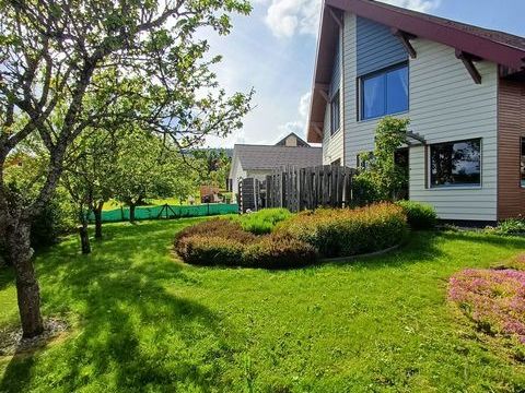   Maison 4 fa�ades sur un terrain de 795m2 am�nag�  Maison - 6 pi�ce(s) - 120 m�