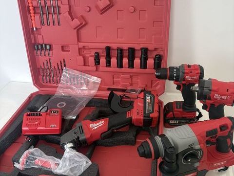 Milwuke 4en1 kit tools M18 xc 5.0 380 94800 Villejuif
