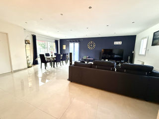  Maison � vendre 6 pi�ces 244 m�