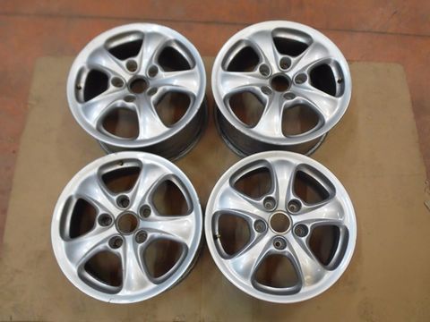 Pi&egrave;ces et &eacute;quipements Voiture Pi&egrave;ces et &eacute;quipements Voiture  occasion Bons-en-Chablais 74890