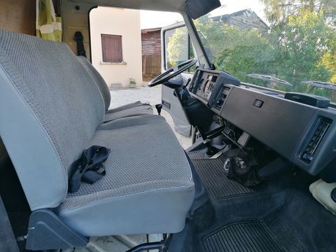 Volkswagen LT 35 2.4 D RS 1991 occasion Saint-Cr&eacute;pin-et-Carlucet 24590