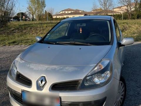Renault Clio III Clio 1.2 16V 75 Authentique 2006 occasion Montauban 82000