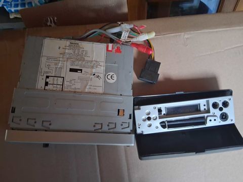 Pi&egrave;ces et &eacute;quipements Voiture Audio - Navigation GPS  occasion Ch&acirc;teau-Chinon Campagne 58120