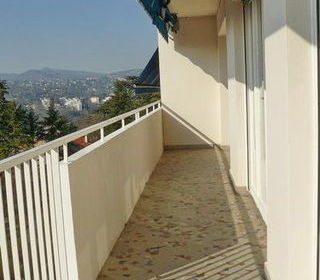  Appartement � louer 4 pi�ces 81 m�