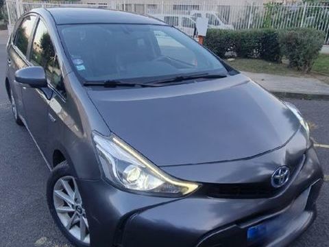 Toyota Prius + 136h SkyView Business 2015 occasion Gennevilliers 92230