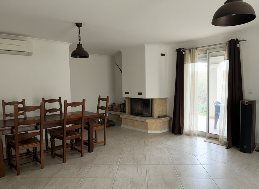 � vendre  Villa Grans (13450)