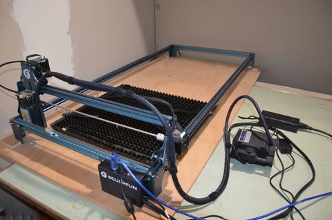 GRAVEUR LASER 250 38190 Laval