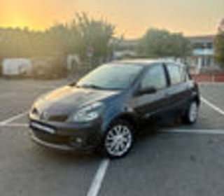 Clio III Clio 1.5 dCi 85 eco2 Dynamique 2007 occasion 13200 Arles