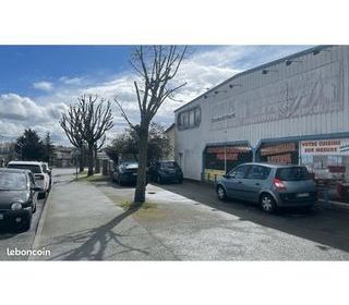  Atelier � vendre 15 + pi�ces 1000 m�