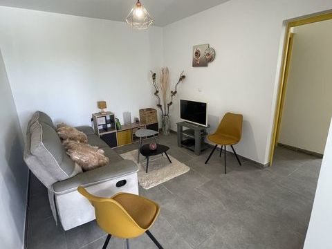   � l'ann�e T2 meubl� neuf Appartement - 2 pi�ce(s) - 40 m�