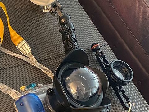 Ensemble sous-marin CANON / Caisson �tanche / Optiques INON 700 Nogent-sur-Marne (94)